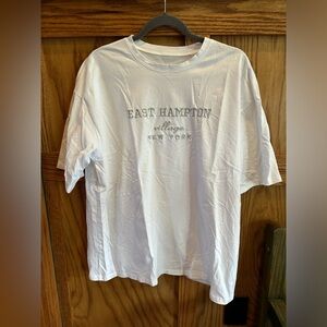 Crisp White East Hampton Village Embroudetef Tee Shiry